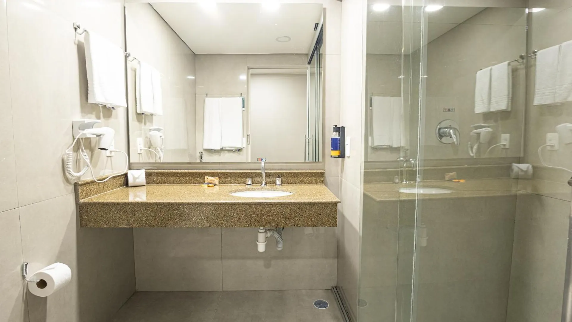*** Hotel Comfort Ibirapuera Sao Paulo Brazil